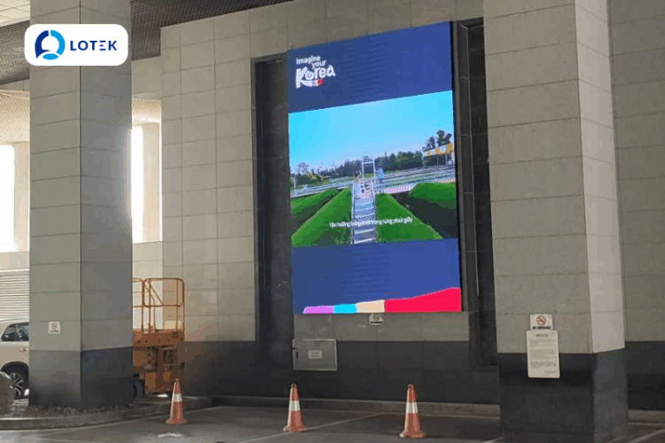 LẮP ĐẶT MÀN HÌNH LED TẠI LANDMARK 72