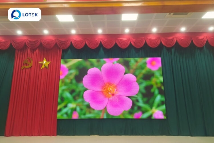 LẮP ĐẶT MÀN HÌNH LED TẠI UBND TP HƯNG YÊN