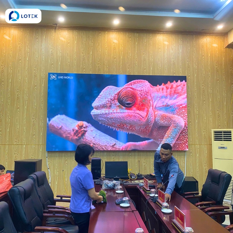 Màn hình LED P2 trong nhà