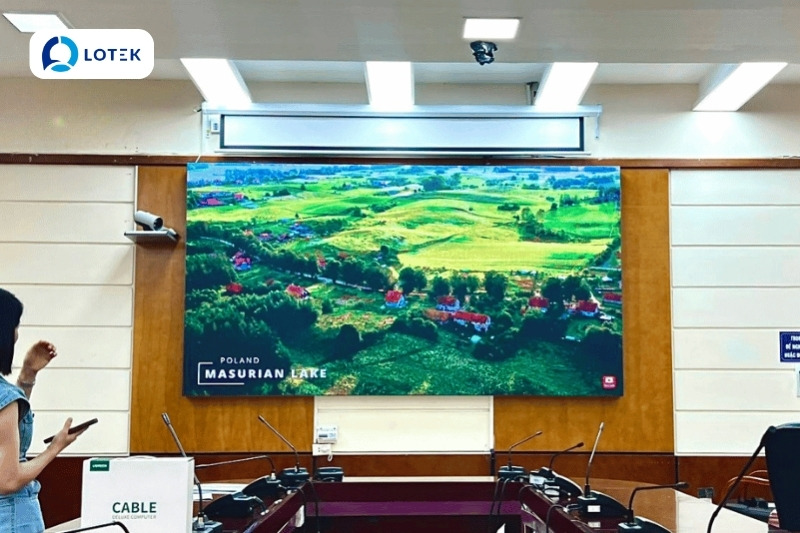LẮP ĐẶT MÀN HÌNH LED P3 INDOOR - ĐẠI HỌC LUẬT HÀ NỘI 1