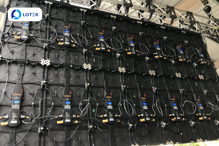Hệ thống điện và bảo vệ mạch LED hoạt động ra sao?