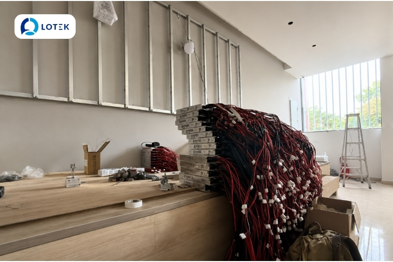Lắp đặt màn hình LED P2 indoor Đại Học Cửu Long Vĩnh Long 2